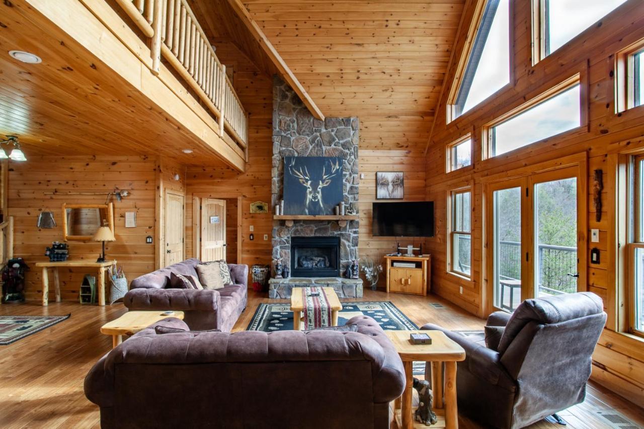 Black Bear Reserve - Mtn View, Hot Tub, Game Room Sevierville Exterior photo