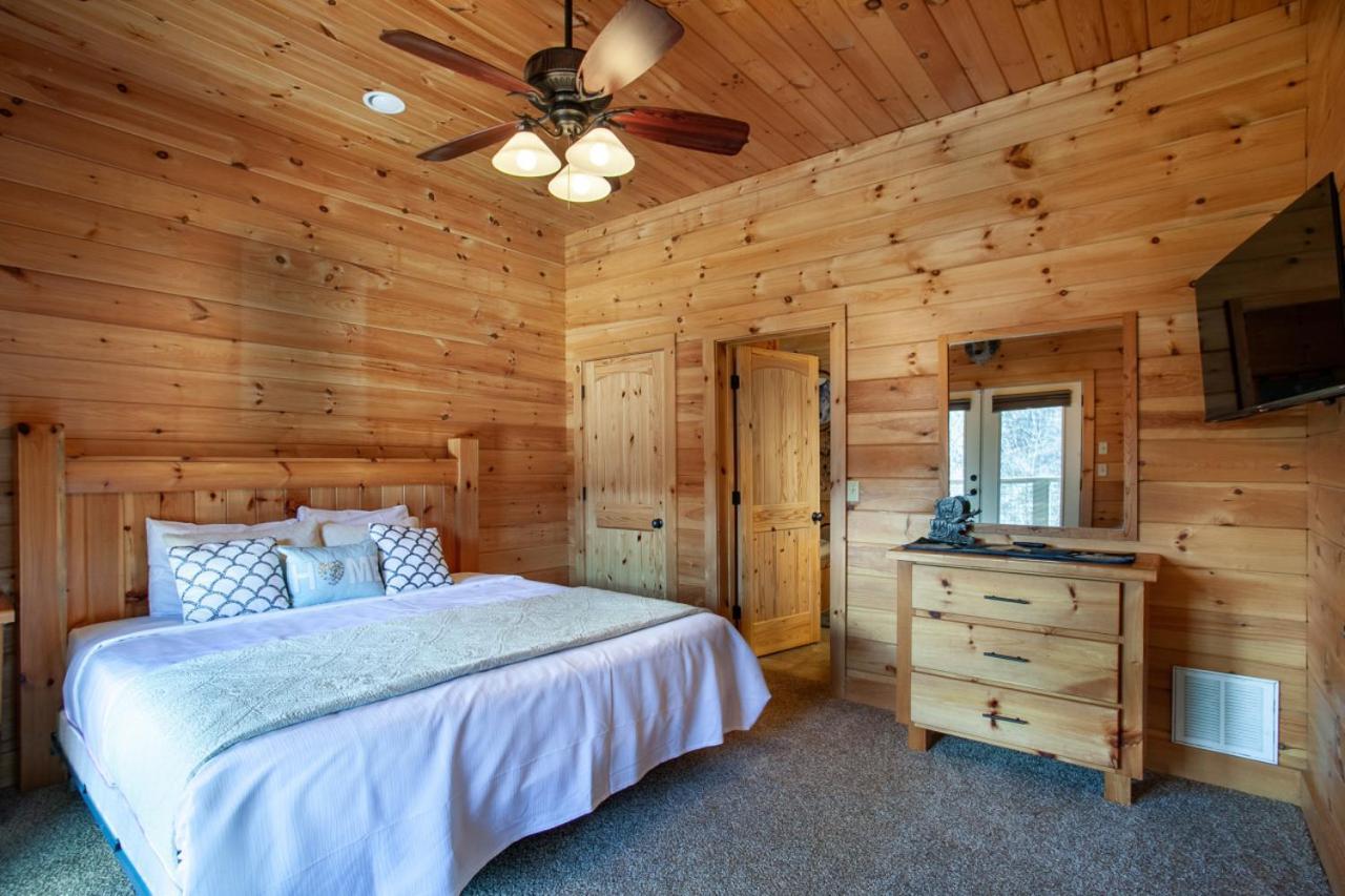 Black Bear Reserve - Mtn View, Hot Tub, Game Room Sevierville Exterior photo